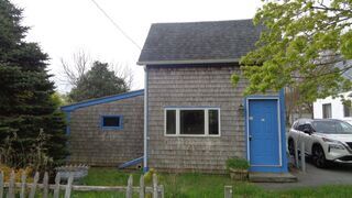 Photo of real estate for sale located at 160 Sconticut Neck Rd Fairhaven, MA 02719
