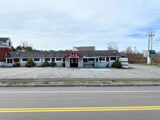 Photo of real estate for sale located at 4 Bridge Approach St Bourne, MA 02532