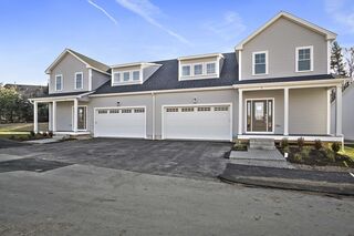 Photo of real estate for sale located at 20 Salisbury Hill Blvd Worcester, MA 01609