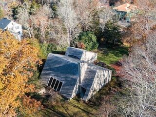 Photo of real estate for sale located at 923 Drift Rd Westport, MA 02790