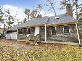 Photo of real estate for sale located at 601 Delano Rd Marion, MA 02738