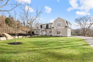 Photo of real estate for sale located at 111 Weir St Hingham, MA 02043