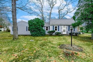 Photo of real estate for sale located at 10 Converse Rd Marion, MA 02738