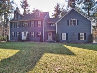 Photo of real estate for sale located at 109 Haskell Ridge Rd. Rochester, MA 02770