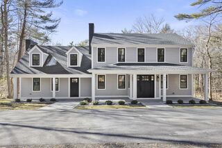 Photo of real estate for sale located at 55 Summer St Norwell, MA 02061