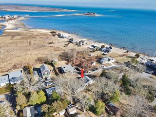 Photo of real estate for sale located at 5 Island View Ave Mattapoisett, MA 02739