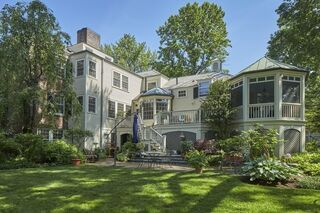 Photo of real estate for sale located at 6 Woodbine Road Belmont, MA 02478