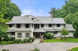 Photo of real estate for sale located at 149 Benvenue Wellesley, MA 02482