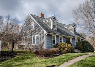 Photo of real estate for sale located at 1111 Main St Hingham, MA 02043