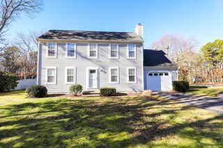 Photo of real estate for sale located at 11 Drew Lane Mashpee, MA 02649