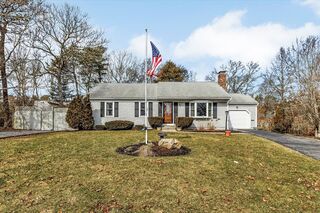 Photo of real estate for sale located at 2 Captain Chase Rd Yarmouth, MA 02664