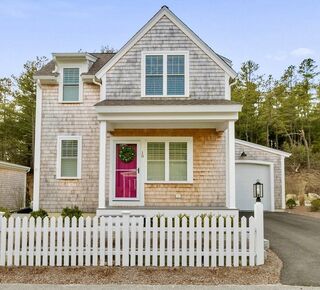 Photo of real estate for sale located at 19 Waterview Way Plymouth, MA 01360