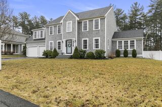 Photo of real estate for sale located at 30 Bearse's Way Kingston, MA 02364