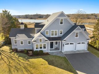 Photo of real estate for sale located at 12 Midway Road Duxbury, MA 02332