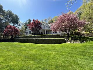 Photo of real estate for sale located at 8 Stonemeadow Westwood, MA 02090