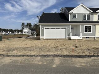 Photo of real estate for sale located at 1 Hayley  Circle Rochester, MA 02770