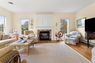 Photo of real estate for sale located at 3 Pioneer Trail Plymouth, MA 02360