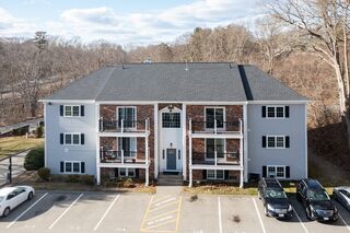 Photo of real estate for sale located at 1 Chapel Hill Dr Plymouth, MA 02360