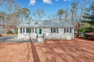 Photo of real estate for sale located at 37 Gia Ln Mashpee, MA 02649