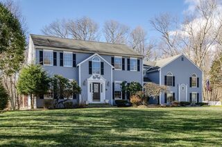Photo of real estate for sale located at 6 Oakcrest Road Hingham, MA 02043
