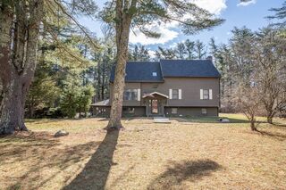 Photo of real estate for sale located at 22 Dinahs Way Wareham, MA 02571