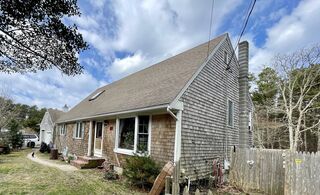 Photo of real estate for sale located at 62 Chickadee Ln Yarmouth, MA 02673