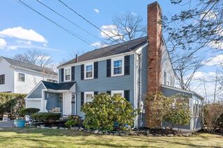 Photo of real estate for sale located at 25 Moody St Newton, MA 02467