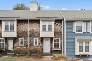Photo of real estate for sale located at 10 Capstan Way Swampscott, MA 01907
