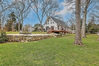 Photo of real estate for sale located at 1614 Drift Road Westport, MA 02790