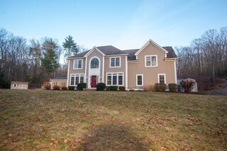 Photo of real estate for sale located at 239 New Braintree Rd West Brookfield, MA 01585