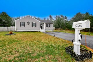 Photo of real estate for sale located at 307 Charge Pond Rd Wareham, MA 02571