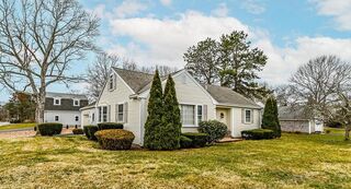 Photo of real estate for sale located at 3 Captain Lothrop Rd Yarmouth, MA 02664