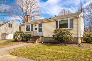 Photo of real estate for sale located at 49 Millbrook Rd Beverly, MA 01915