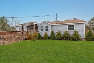 Photo of real estate for sale located at 8 Sandpiper Ln Plymouth, MA 02360