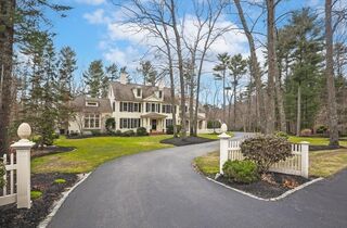 Photo of real estate for sale located at 296 Arrow Head Rd Marshfield, MA 02050