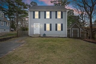 Photo of real estate for sale located at 263 Bartlett Rd Plymouth, MA 02360