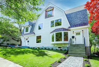 Photo of real estate for sale located at 117 Mount Vernon Newton, MA 02465
