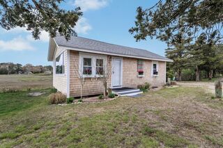 Photo of real estate for sale located at 184 S Sea Ave Yarmouth, MA 02673
