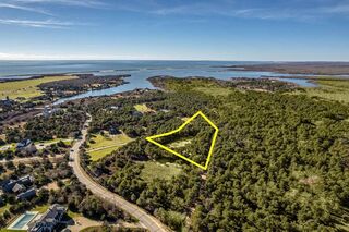 Photo of real estate for sale located at 9 Turkeyland Cove Rd Edgartown, MA 02539