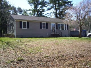 Photo of real estate for sale located at 829 Franklin St Duxbury, MA 02332
