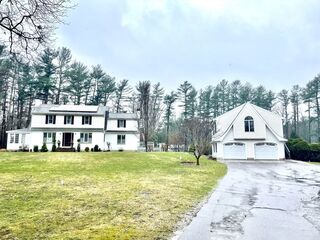 Photo of real estate for sale located at 1 Gideon Way Duxbury, MA 02332