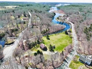 Photo of real estate for sale located at 4 Tannery Ln Dartmouth, MA 02748