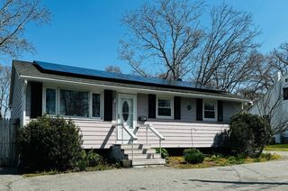Photo of real estate for sale located at 20 Oak St Falmouth, MA 02536