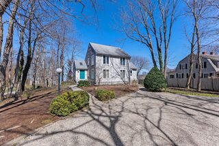 Photo of real estate for sale located at 3 Cobbs Hollow Plymouth, MA 02360