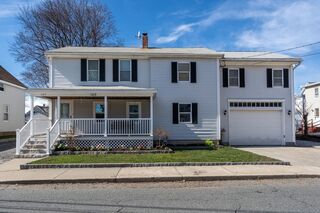 Photo of real estate for sale located at 165 Chestnut St Marlborough, MA 01752