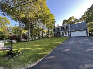 Photo of real estate for sale located at 5 Robinwood Rd Wareham, MA 02532