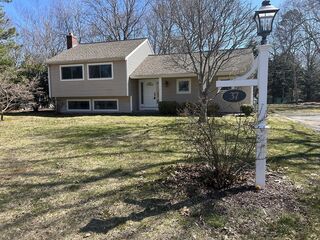 Photo of real estate for sale located at 37 Hood Dr Plymouth, MA 02360