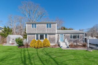 Photo of real estate for sale located at 26 Mattakiset Rd Mattapoisett, MA 02739
