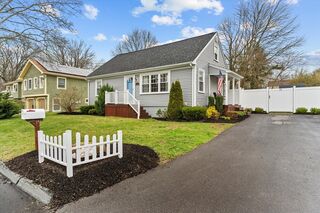Photo of real estate for sale located at 11 Philip St Fairhaven, MA 02719