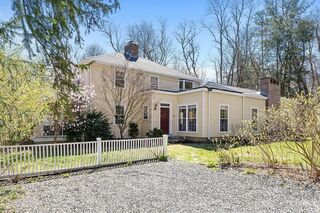 Photo of real estate for sale located at 8 Upland Field Road Lincoln, MA 01773